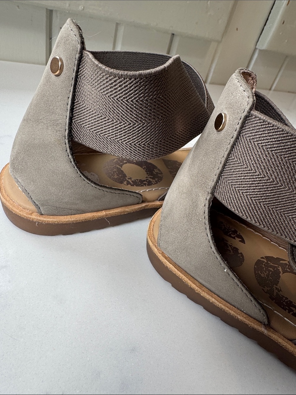 SOREL Ella II Strappy Olive Crisscross Elastic Sandals Women’s 8.5 - Picture 12 of 16